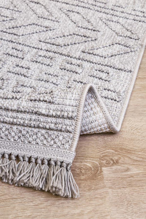 Havana Scandinavian and Embossed Patterned Fringed Area Rug 8581