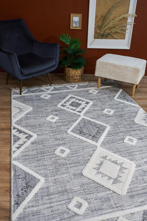Vesta Scandinavian and Embossed Patterned White Area Rug 9541