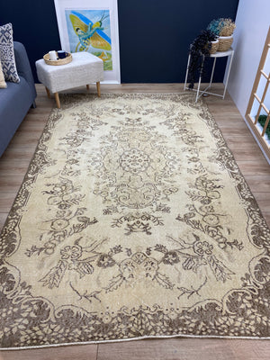 Traditional Design Beige Over Dyed Vintage Rug 5'7'' x 8'10'' ft 169 x 268 cm