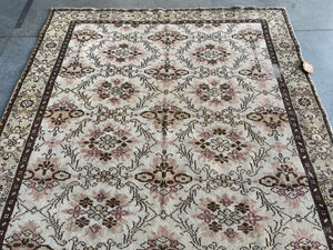 Retro Design Beige Over Dyed Vintage Rug 5'10'' x 8'10'' ft 177 x 270 cm