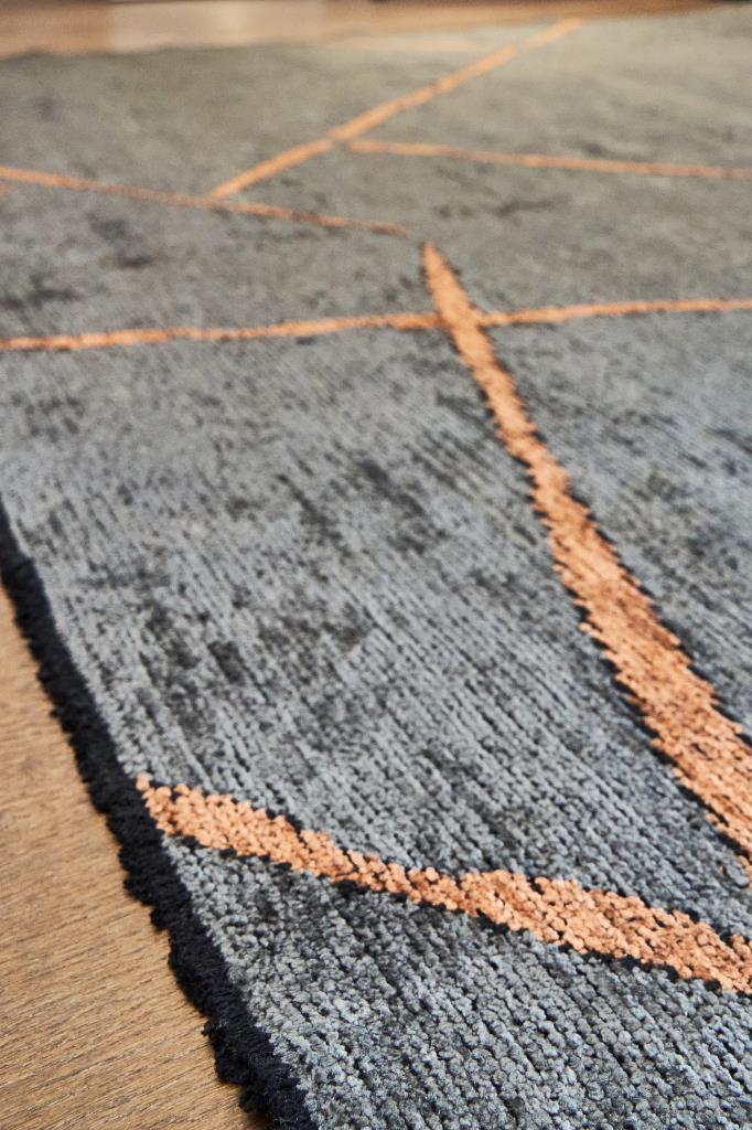 Hare Premium Modern Shiny Textured Area Rug 1311