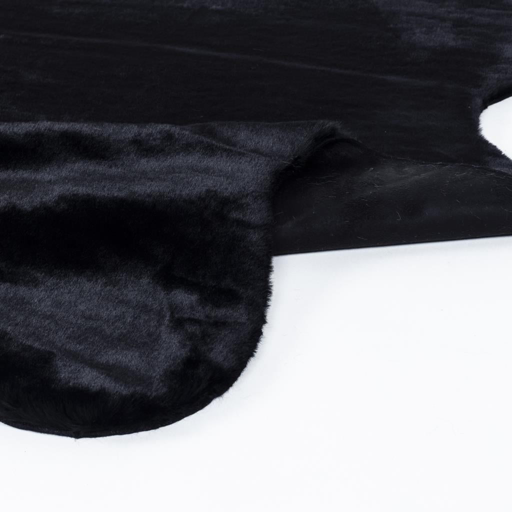 Meloni Black Washable Plush Shaggy Post