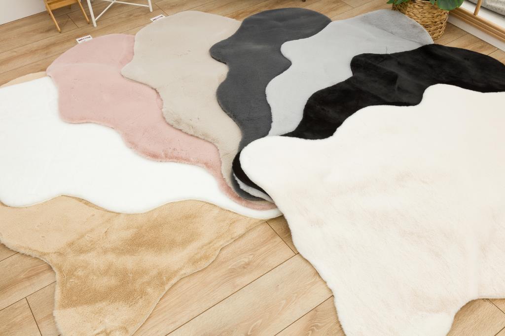 Meloni Cream Washable Plush Shaggy Post