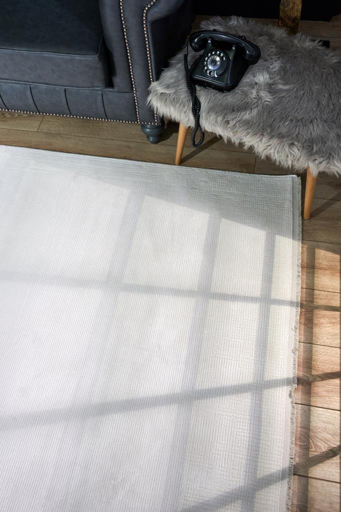 Serenity Cream Viscose Woven Modern Living Room Rug 7821