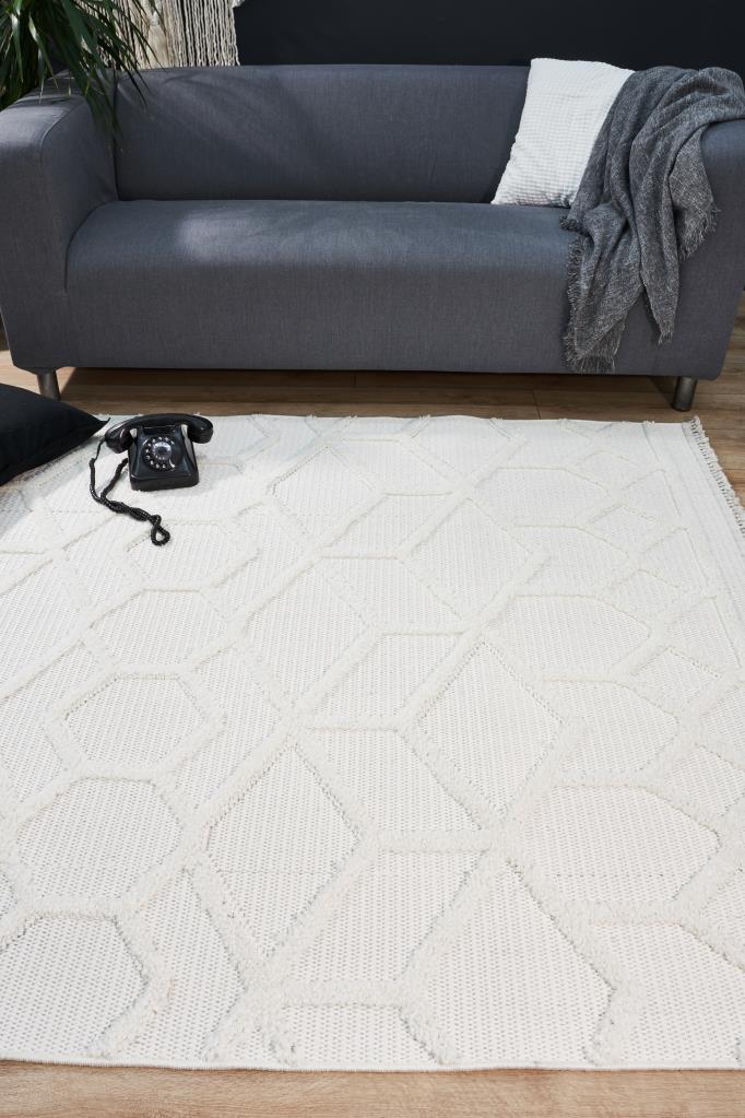 Vesta Scandinavian and Embossed Patterned White Area Rug 9522