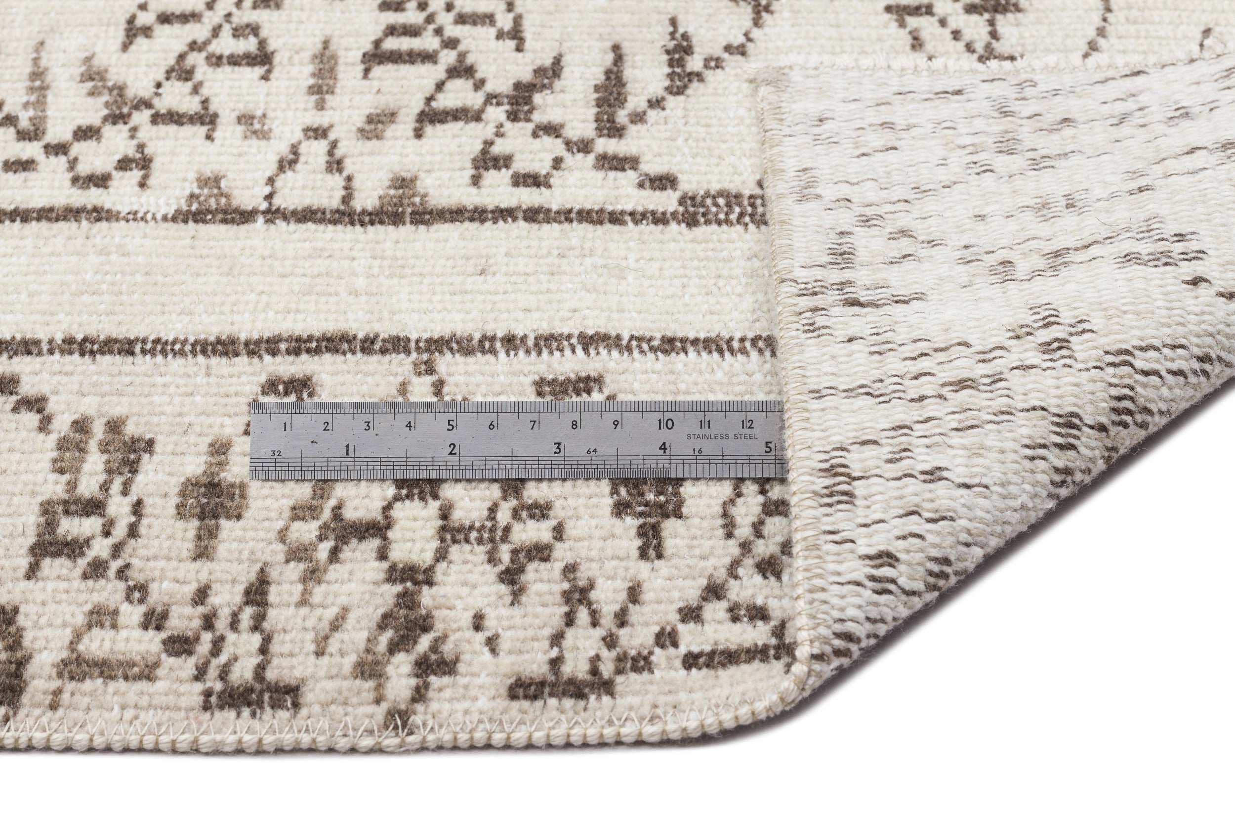 Apex Vintage Beige 13151 162 cm X 290 cm