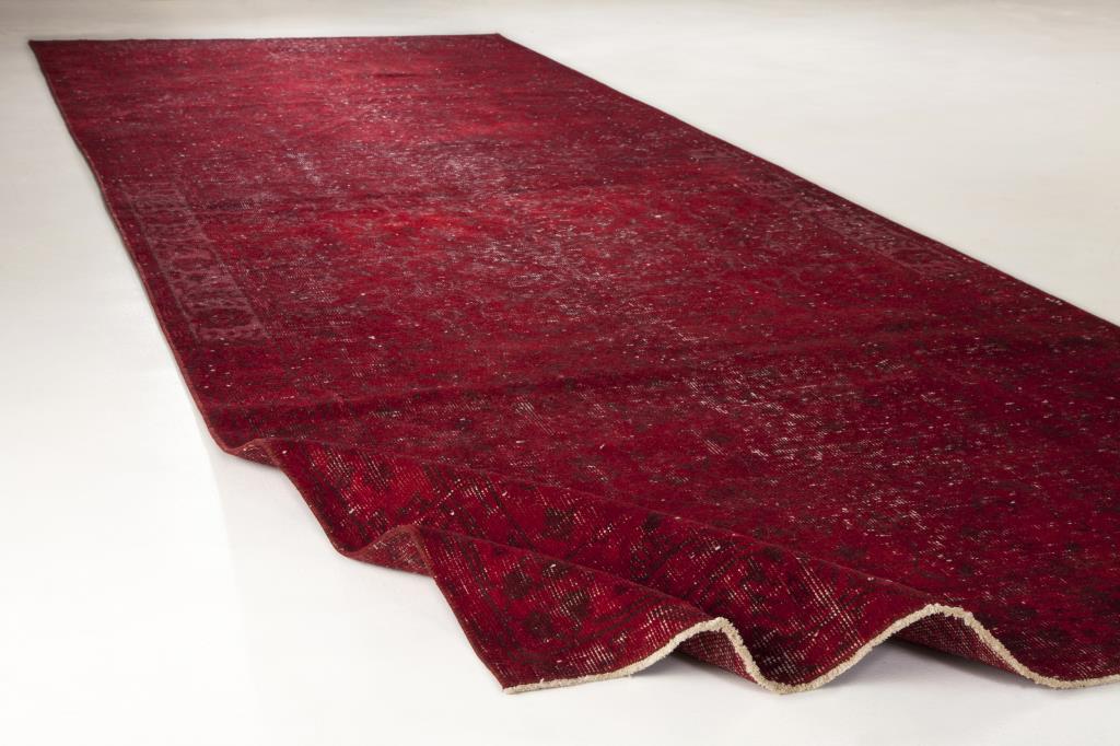 Apex Vintage Red 6027 141 x 382 cm