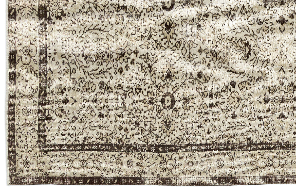 Beige Over Dyed Vintage Rug 5&#39;9&#39;&#39; x 9&#39;9&#39;&#39; ft 175 x 296 cm