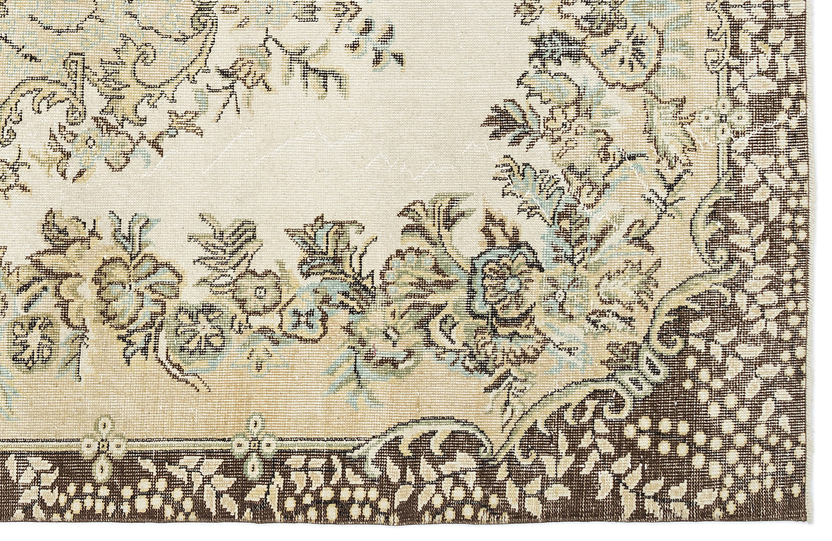 Beige Over Dyed Vintage Rug 5&#39;9&#39;&#39; x 9&#39;9&#39;&#39; ft 176 x 297 cm