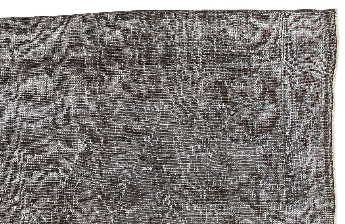Gray Over Dyed Vintage Rug 5&#39;5&#39;&#39; x 9&#39;7&#39;&#39; ft 164 x 292 cm