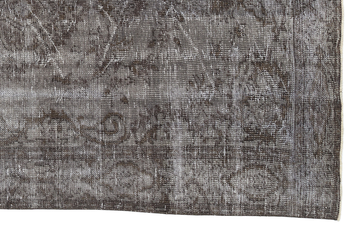 Gray Over Dyed Vintage Rug 5&#39;5&#39;&#39; x 9&#39;7&#39;&#39; ft 164 x 292 cm