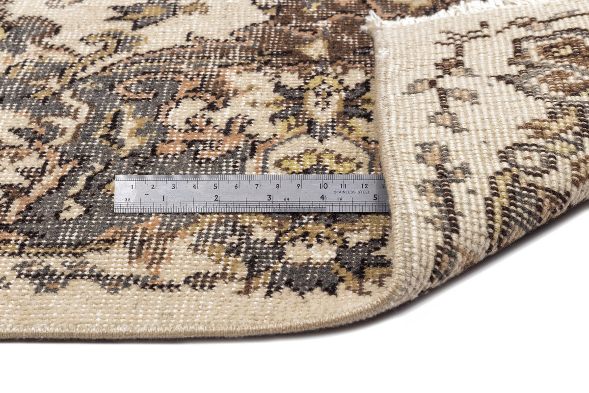 Naturel Over Dyed Vintage Rug 5&#39;5&#39;&#39; x 9&#39;3&#39;&#39; ft 166 x 281 cm