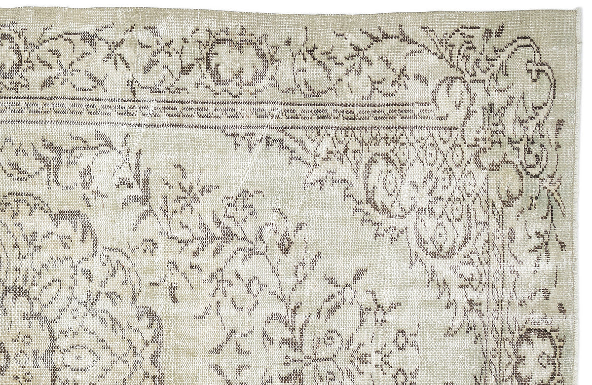 Beige Over Dyed Vintage Rug 5&#39;6&#39;&#39; x 9&#39;4&#39;&#39; ft 168 x 285 cm