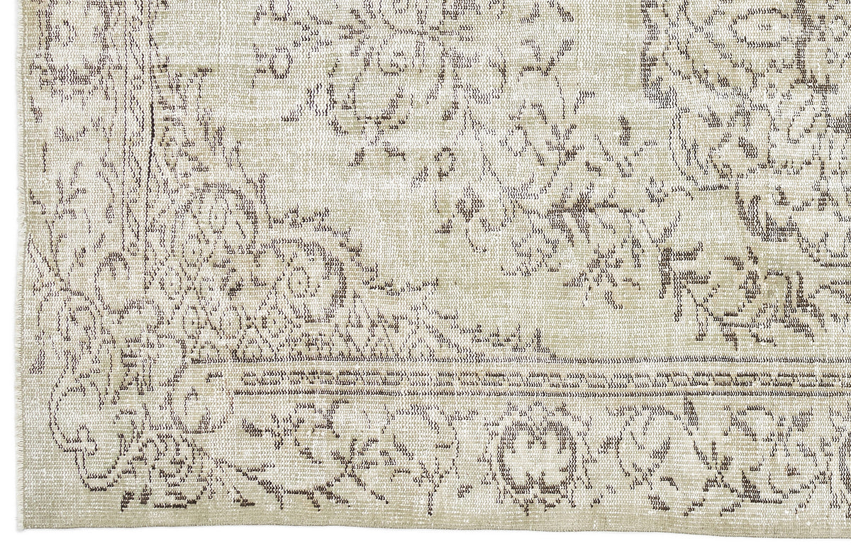 Beige Over Dyed Vintage Rug 5&#39;6&#39;&#39; x 9&#39;4&#39;&#39; ft 168 x 285 cm