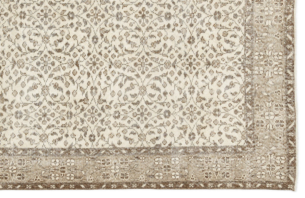 Beige Over Dyed Vintage Rug 5&#39;8&#39;&#39; x 9&#39;7&#39;&#39; ft 173 x 293 cm