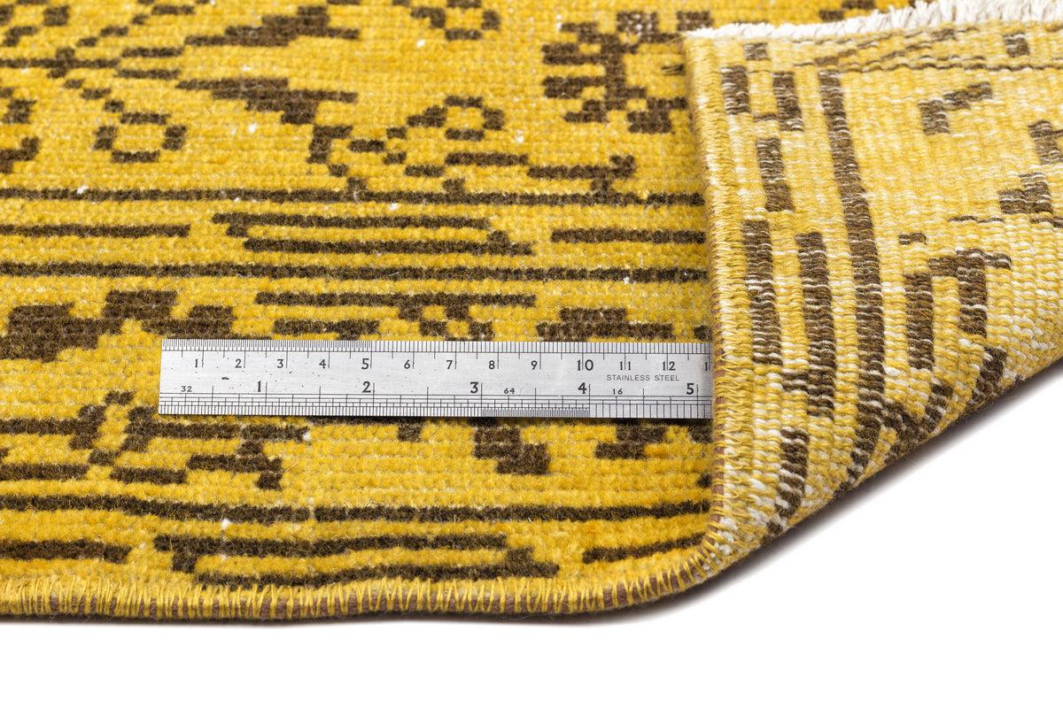 Yellow Over Dyed Vintage Rug 5&#39;9&#39;&#39; x 9&#39;4&#39;&#39; ft 176 x 284 cm