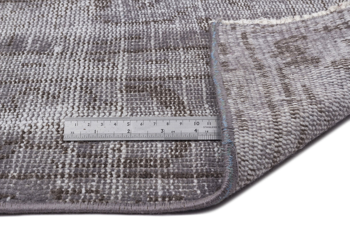 Gray Over Dyed Vintage Rug 5&#39;9&#39;&#39; x 8&#39;11&#39;&#39; ft 175 x 272 cm