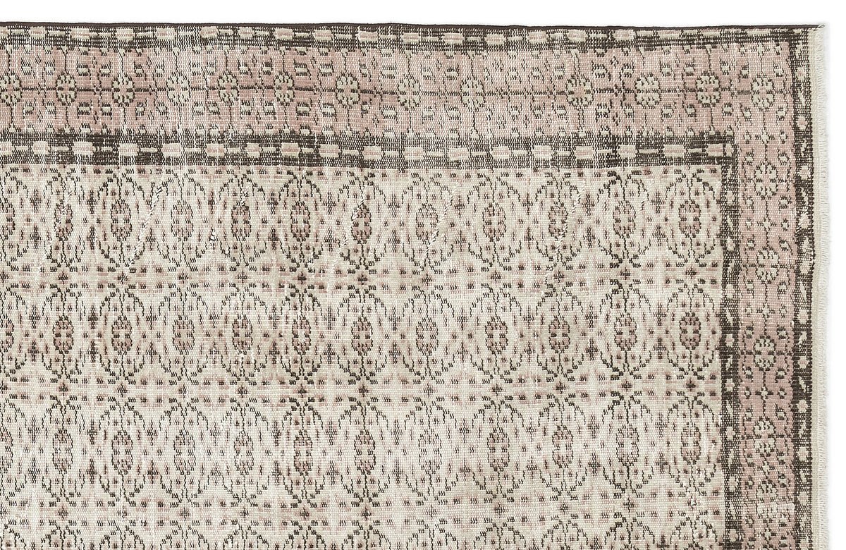 Beige Over Dyed Vintage Rug 5&#39;7&#39;&#39; x 9&#39;2&#39;&#39; ft 170 x 280 cm