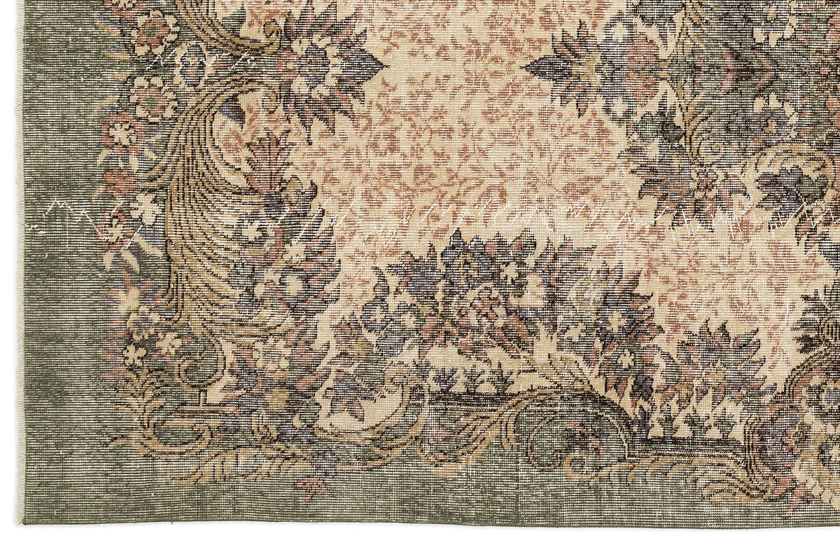 Naturel Over Dyed Vintage Rug 5&#39;6&#39;&#39; x 9&#39;6&#39;&#39; ft 168 x 290 cm