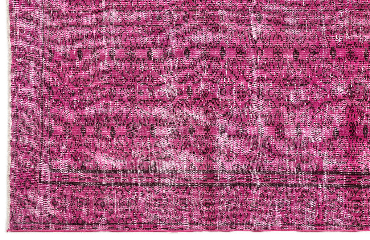 Fuchsia Over Dyed Vintage Rug 5&#39;7&#39;&#39; x 9&#39;5&#39;&#39; ft 171 x 286 cm
