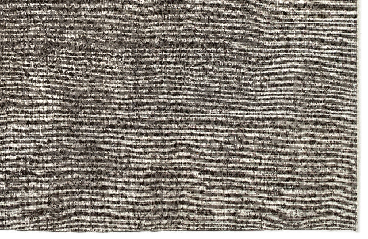 Gray Over Dyed Vintage Rug 5&#39;6&#39;&#39; x 9&#39;5&#39;&#39; ft 167 x 287 cm