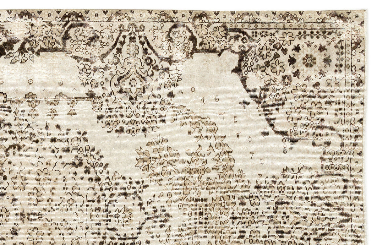 Beige Over Dyed Vintage Rug 5&#39;7&#39;&#39; x 9&#39;9&#39;&#39; ft 169 x 298 cm