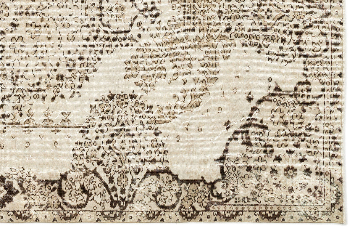 Beige Over Dyed Vintage Rug 5&#39;7&#39;&#39; x 9&#39;9&#39;&#39; ft 169 x 298 cm