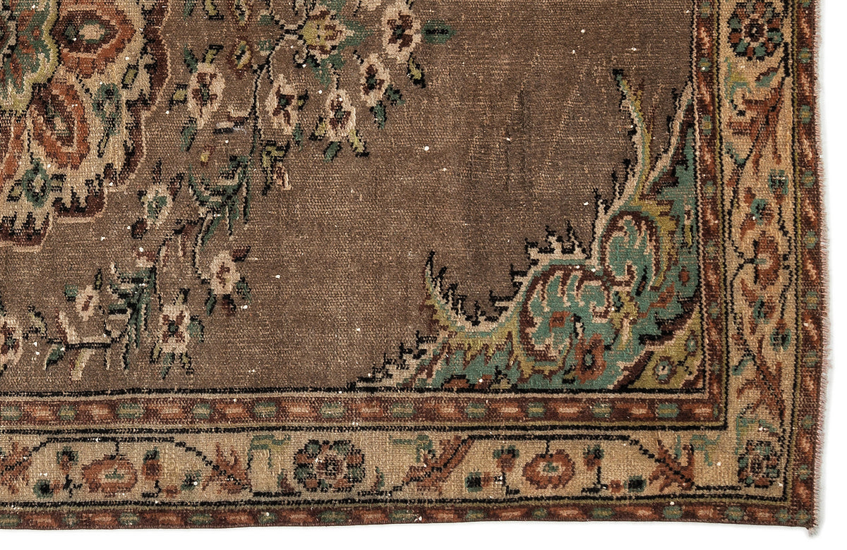 Naturel Over Dyed Vintage Rug 5&#39;6&#39;&#39; x 9&#39;3&#39;&#39; ft 167 x 281 cm