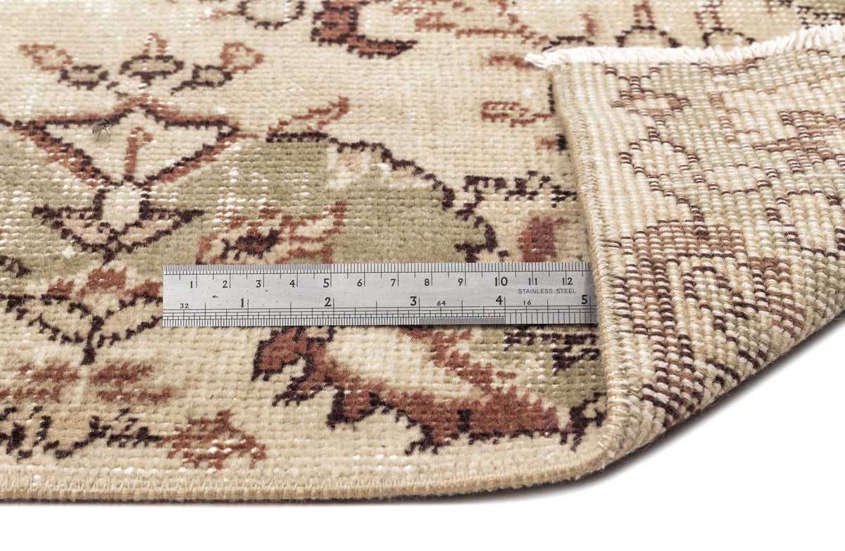 Beige Over Dyed Vintage Rug 5&#39;7&#39;&#39; x 8&#39;10&#39;&#39; ft 169 x 268 cm