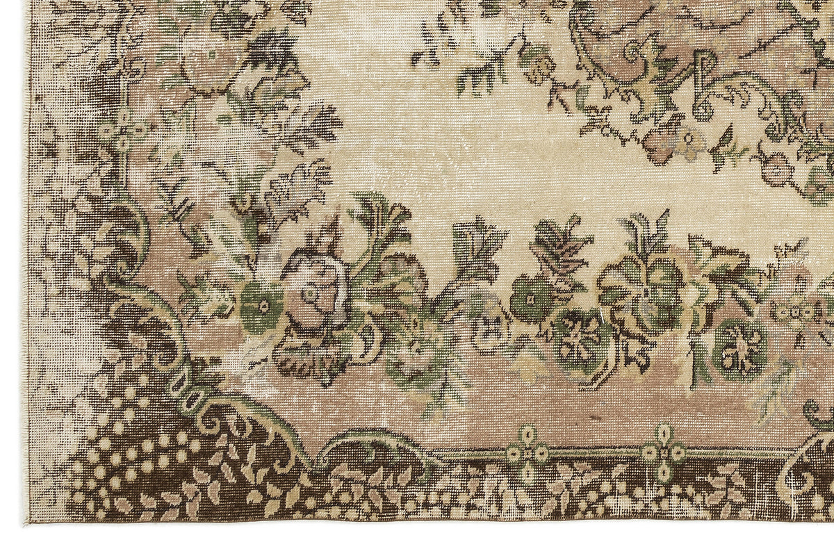 Naturel Over Dyed Vintage Rug 5&#39;6&#39;&#39; x 9&#39;4&#39;&#39; ft 168 x 284 cm