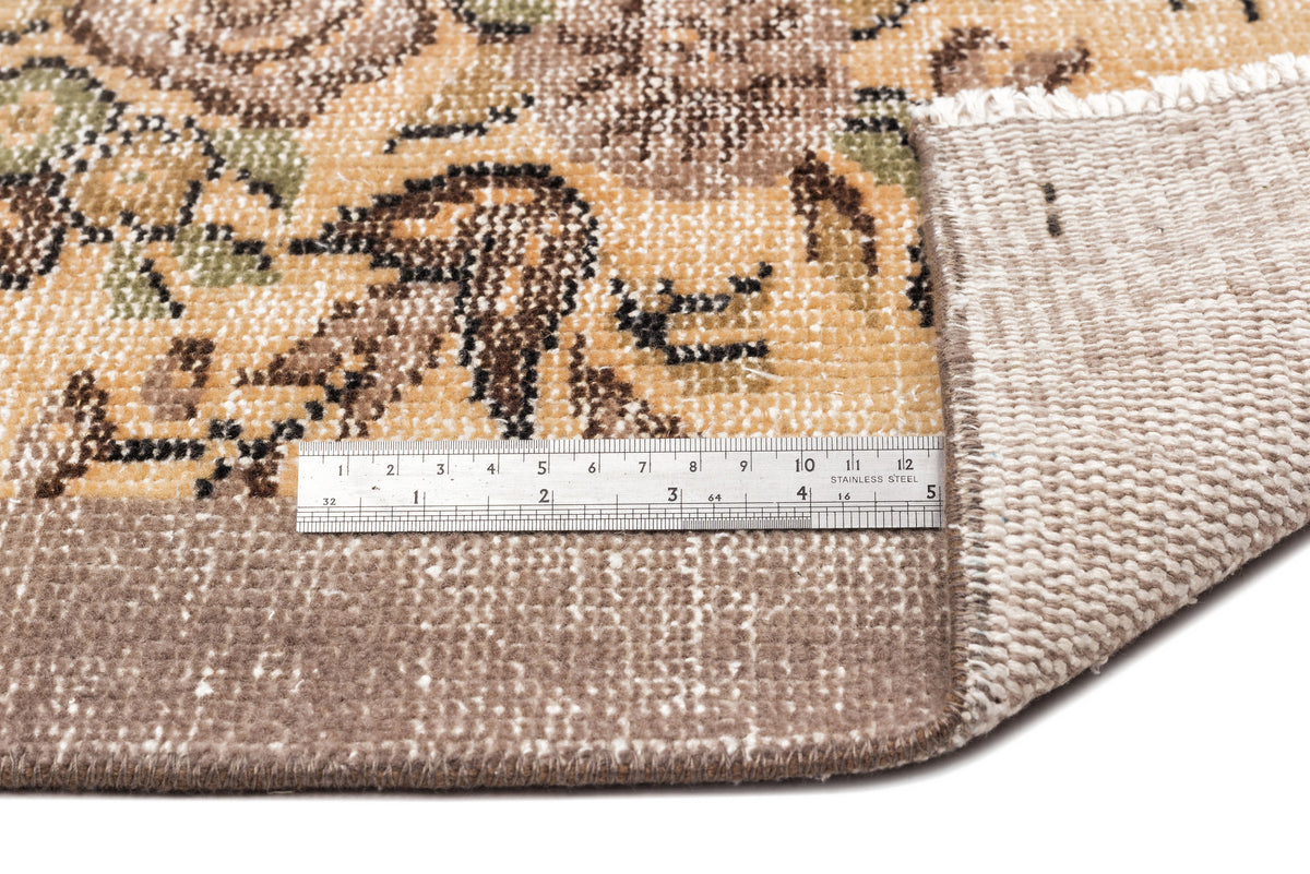 Naturel Over Dyed Vintage Rug 5&#39;9&#39;&#39; x 8&#39;6&#39;&#39; ft 175 x 258 cm