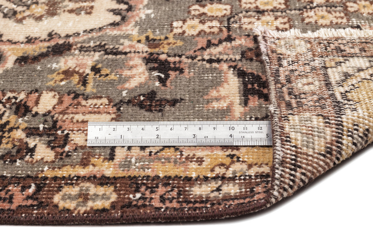 Beige Over Dyed Vintage Rug 5&#39;5&#39;&#39; x 8&#39;10&#39;&#39; ft 165 x 269 cm