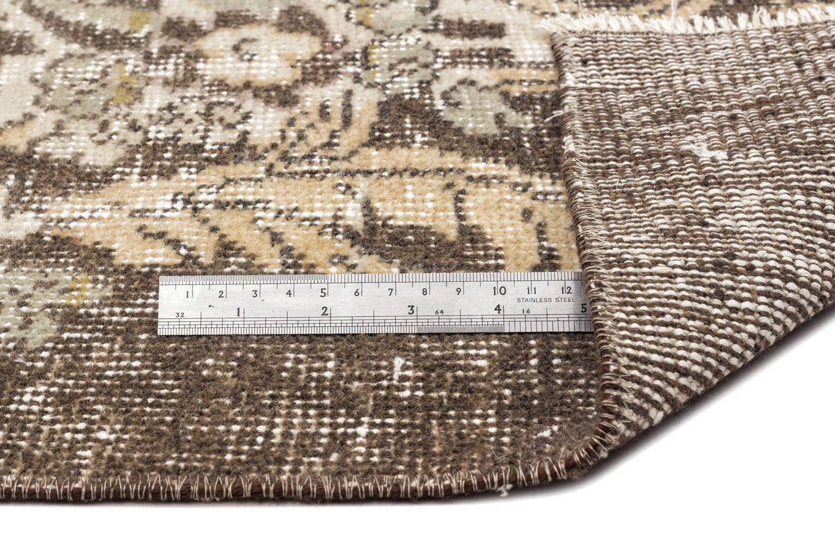 Beige Over Dyed Vintage Rug 5&#39;9&#39;&#39; x 9&#39;0&#39;&#39; ft 176 x 275 cm