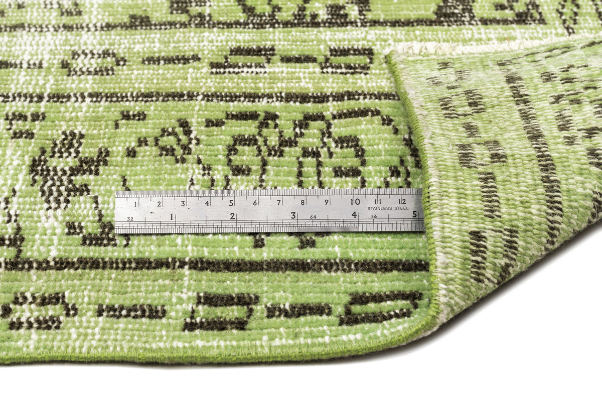 Green Over Dyed Vintage Rug 5&#39;2&#39;&#39; x 8&#39;12&#39;&#39; ft 158 x 274 cm