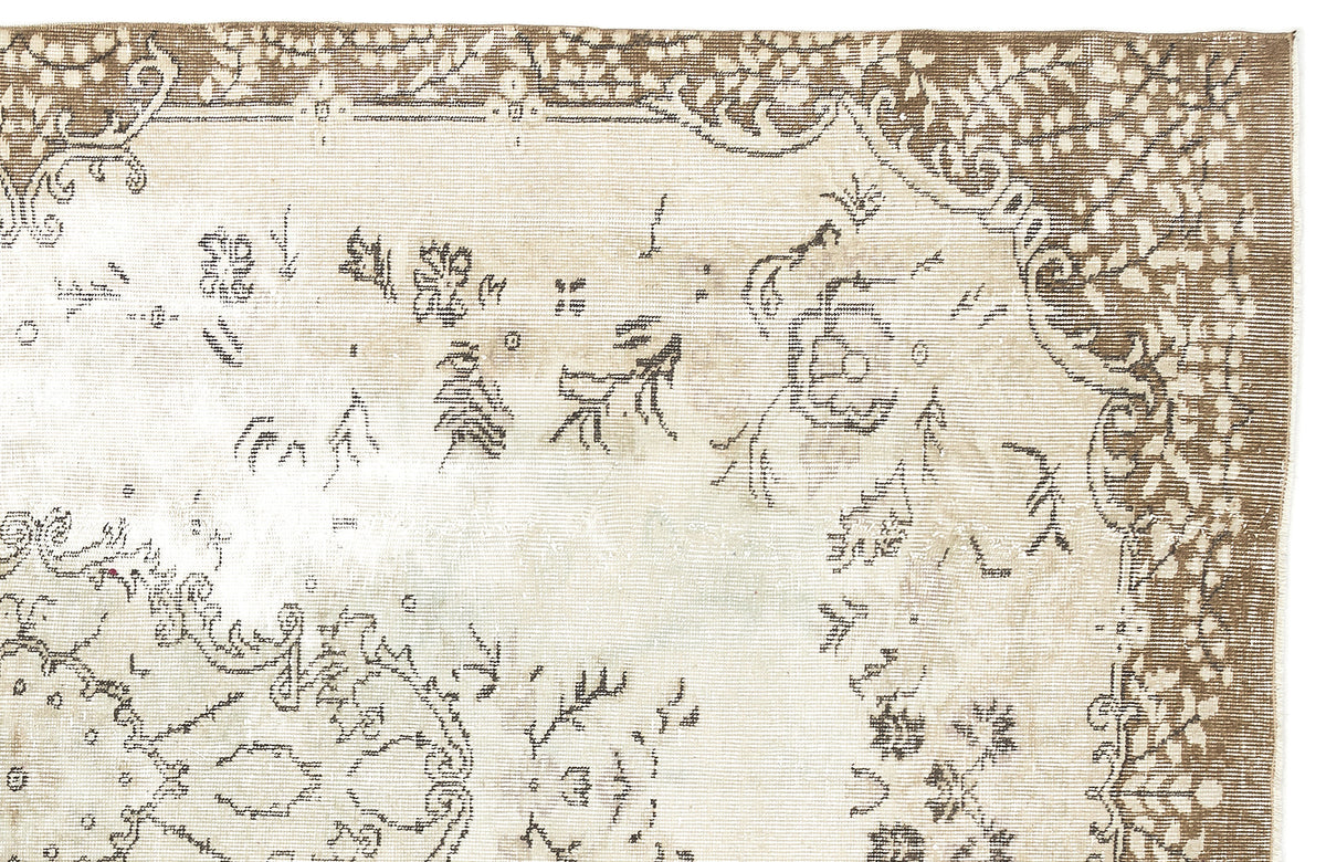 Beige Over Dyed Vintage Rug 5&#39;6&#39;&#39; x 9&#39;4&#39;&#39; ft 168 x 285 cm