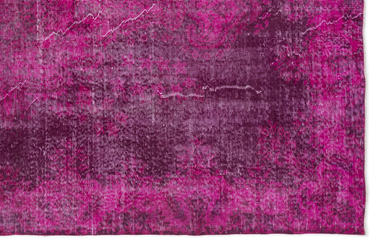 Traditional Design Fuchsia Over Dyed Vintage Rug 5&#39;8&#39;&#39; x 9&#39;1&#39;&#39; ft 173 x 277 cm