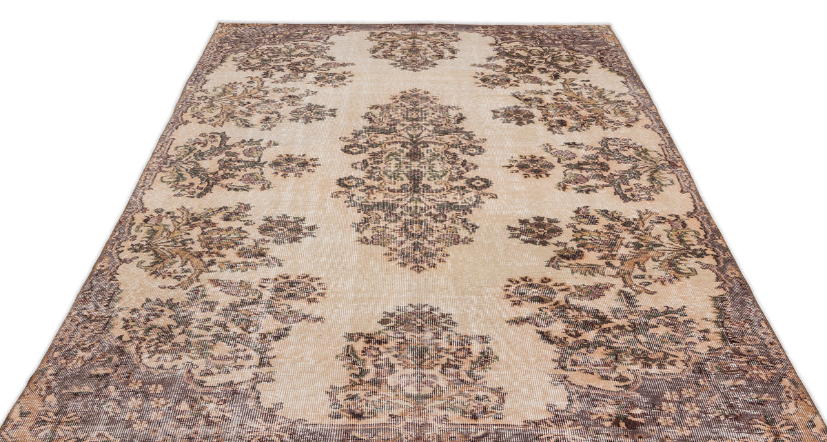 Beige Over Dyed Vintage Rug 5&#39;9&#39;&#39; x 9&#39;5&#39;&#39; ft 174 x 286 cm