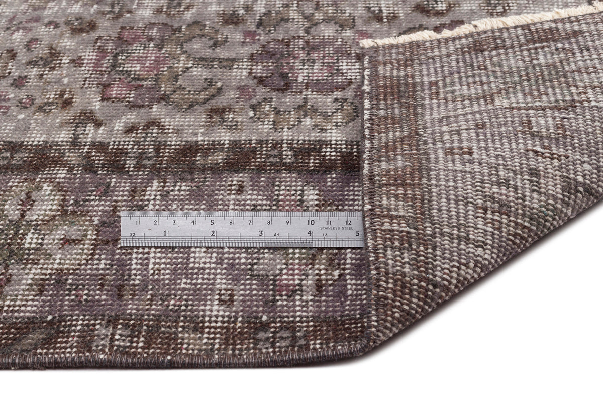 Gray Over Dyed Vintage Rug 5&#39;9&#39;&#39; x 9&#39;4&#39;&#39; ft 175 x 285 cm