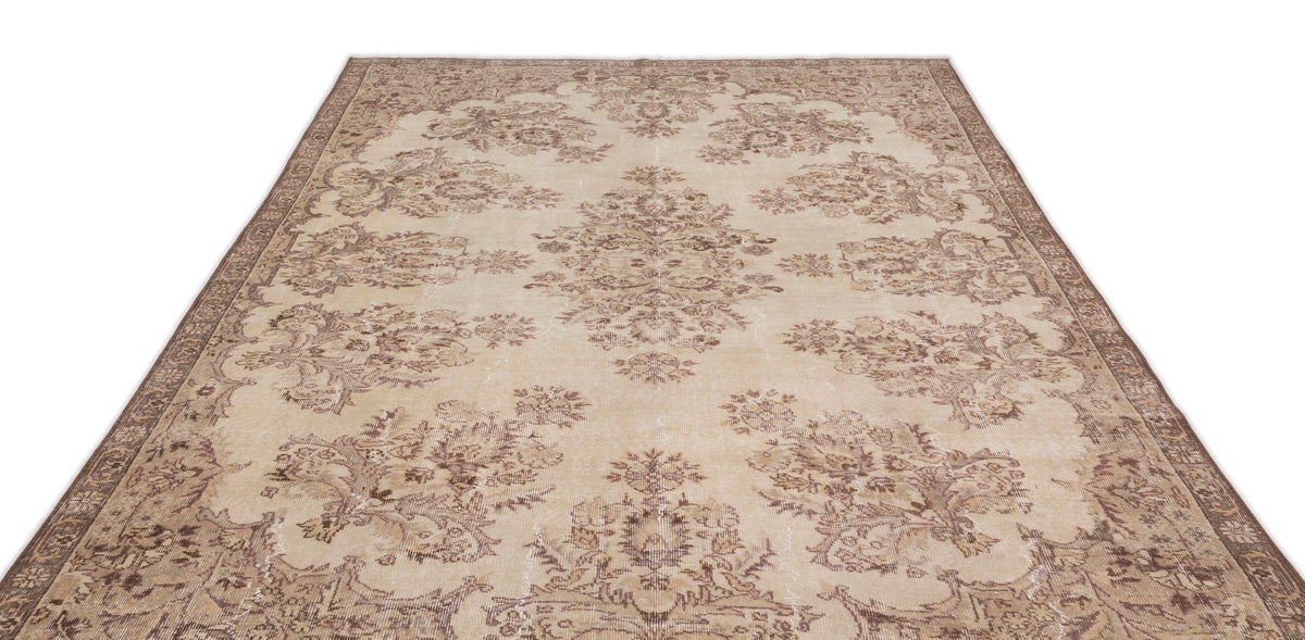 Naturel Over Dyed Vintage Rug 6&#39;10&#39;&#39; x 10&#39;2&#39;&#39; ft 208 x 310 cm