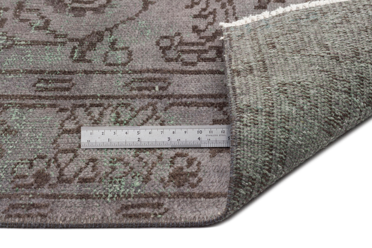 Gray Over Dyed Vintage Rug 5&#39;9&#39;&#39; x 9&#39;7&#39;&#39; ft 175 x 292 cm