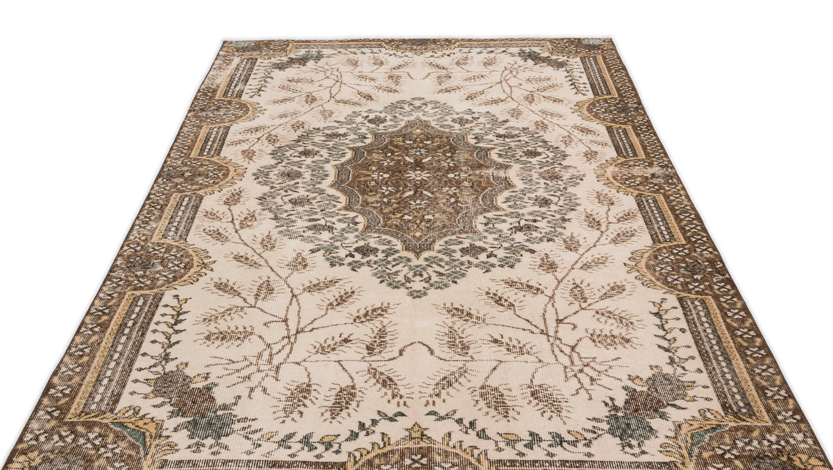 Naturel Over Dyed Vintage Rug 5&#39;6&#39;&#39; x 8&#39;7&#39;&#39; ft 167 x 262 cm