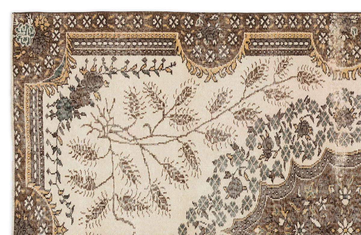 Naturel Over Dyed Vintage Rug 5&#39;6&#39;&#39; x 8&#39;7&#39;&#39; ft 167 x 262 cm