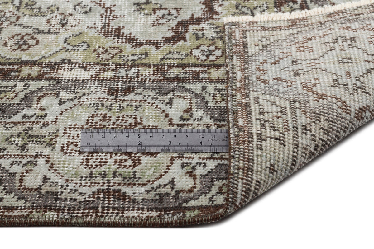 Green Over Dyed Vintage Rug 5&#39;3&#39;&#39; x 8&#39;4&#39;&#39; ft 161 x 253 cm