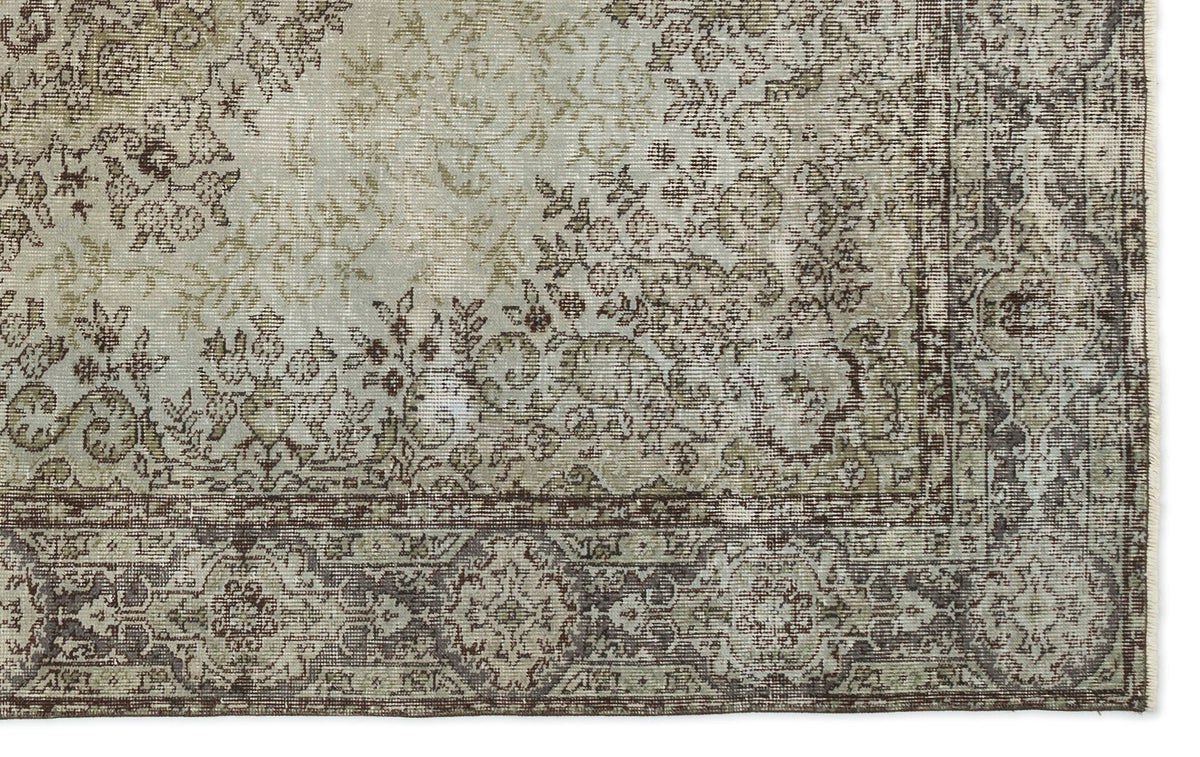 Green Over Dyed Vintage Rug 5&#39;3&#39;&#39; x 8&#39;4&#39;&#39; ft 161 x 253 cm