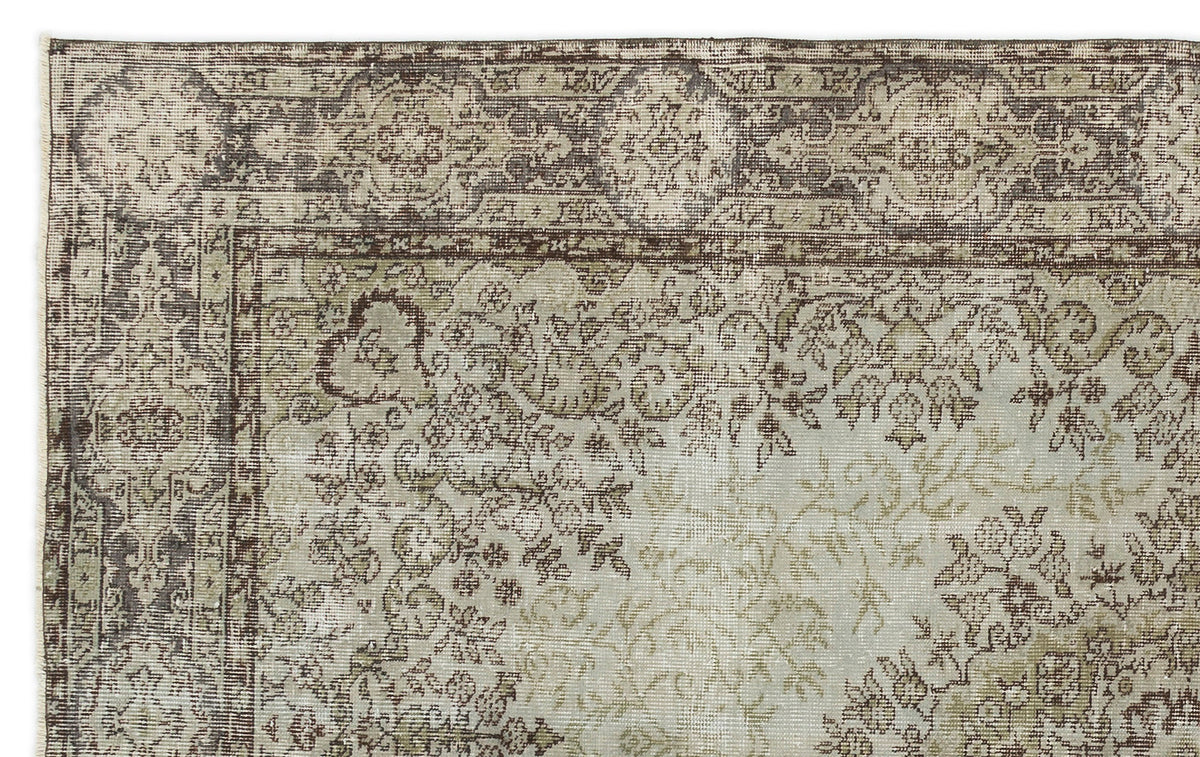 Green Over Dyed Vintage Rug 5&#39;3&#39;&#39; x 8&#39;4&#39;&#39; ft 161 x 253 cm