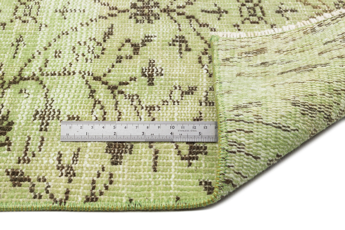 Green Over Dyed Vintage Rug 5&#39;3&#39;&#39; x 8&#39;9&#39;&#39; ft 161 x 267 cm