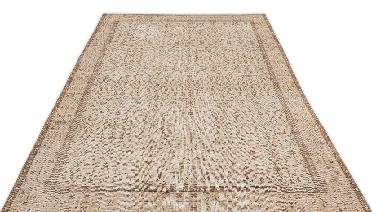 Beige Over Dyed Vintage Rug 5&#39;7&#39;&#39; x 9&#39;5&#39;&#39; ft 169 x 287 cm