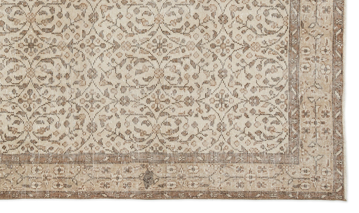 Beige Over Dyed Vintage Rug 5&#39;7&#39;&#39; x 9&#39;5&#39;&#39; ft 169 x 287 cm