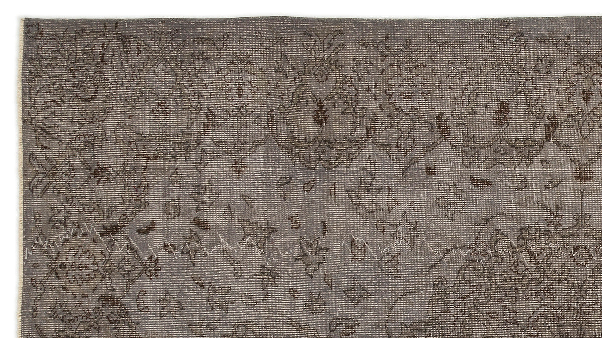 Gray Over Dyed Vintage Rug 5&#39;5&#39;&#39; x 9&#39;11&#39;&#39; ft 166 x 301 cm