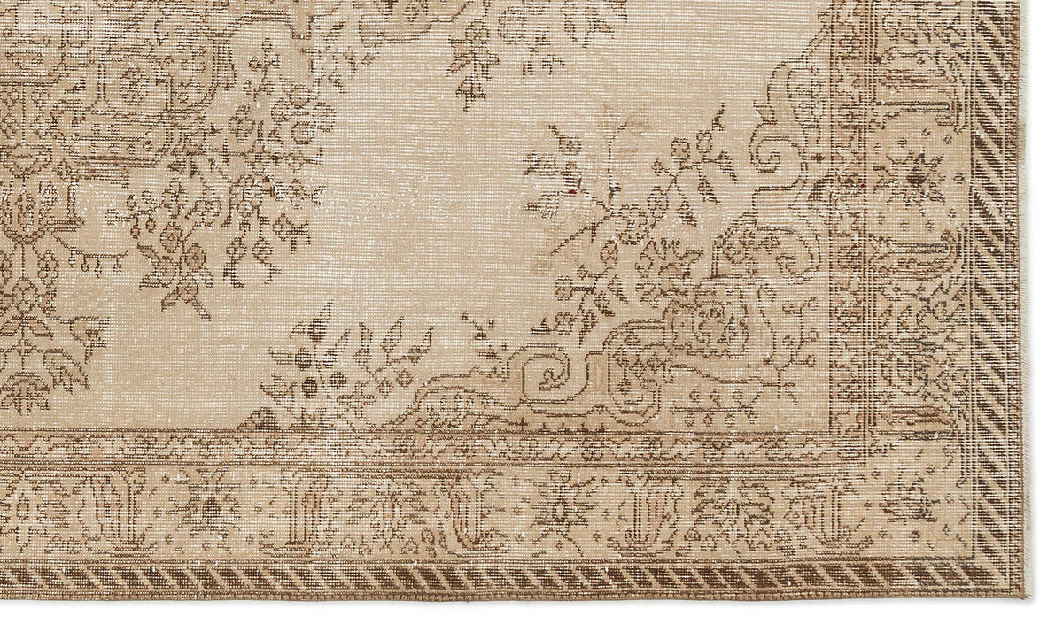 Beige Over Dyed Vintage Rug 5&#39;7&#39;&#39; x 9&#39;6&#39;&#39; ft 170 x 290 cm